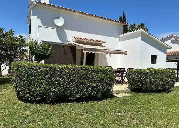 In Sant Marti D 'empuries, La Gavina * L' Escala